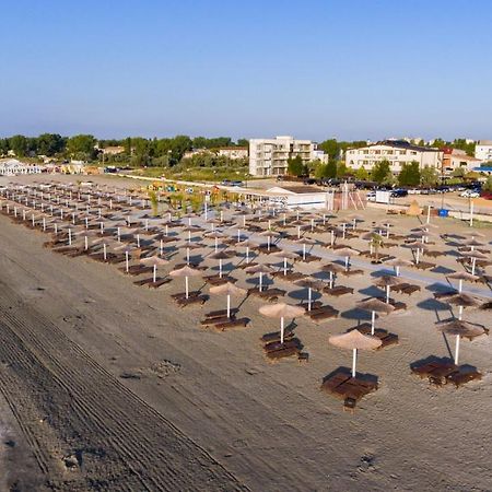 Nautic Luxury Club Hotel Navodari Exterior photo
